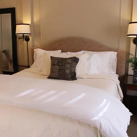 Morgan State House Inn Albany Room photo